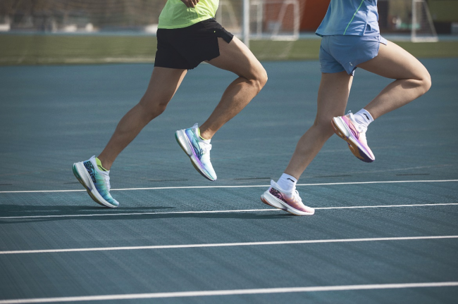 䨻上开练 | 李宁䨻飞电Discovery竞速训练鞋助燃跑力潜能